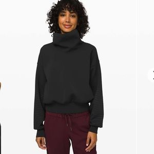 Lululemon Full Flourish black sweatshirt